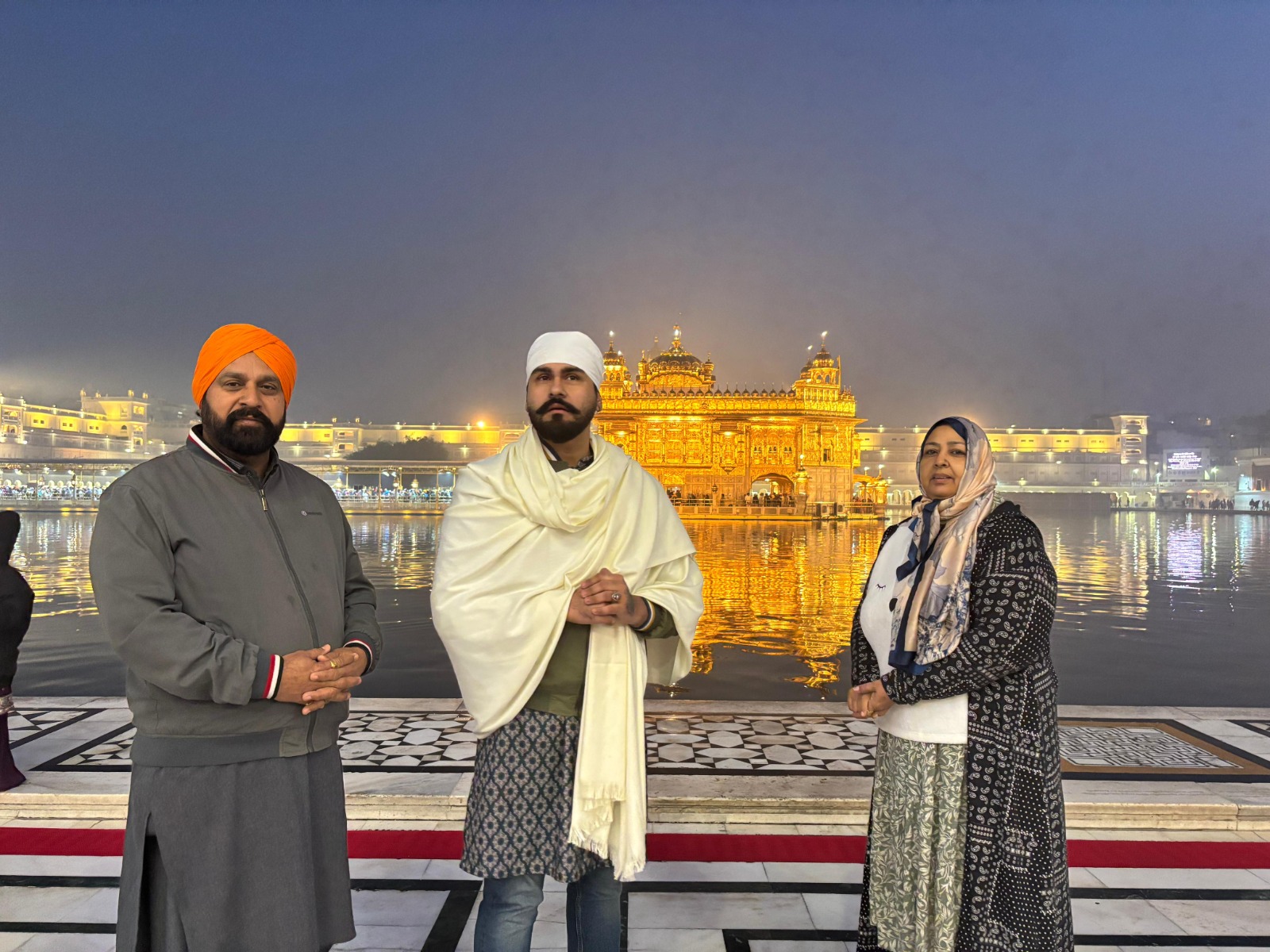 Arya Babbar at golden temple